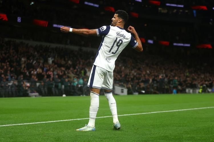 超级杯-于汉超扳平路易斯绝杀 申花3-2逆转海港夺冠