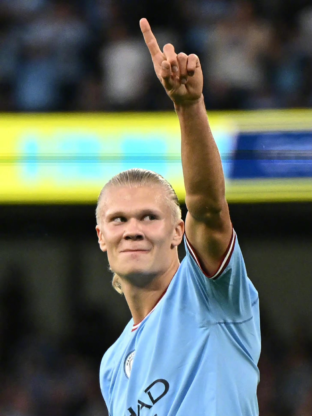 周薪飙升至30万英镑！阿森纳球星萨卡将续约五年，成为队内最高薪球员